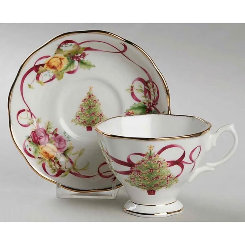 Royal Albert Cup & Saucer Set Unisex OS White Excell Christmas Tree Bone